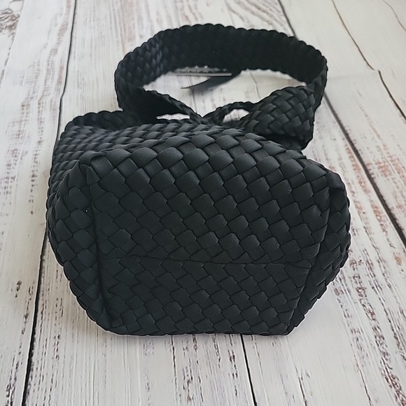 Naghedi Laguna Crossbody Purse Bag Onyx NEW NWT Handwoven Neoprene - Picture 6 of 12